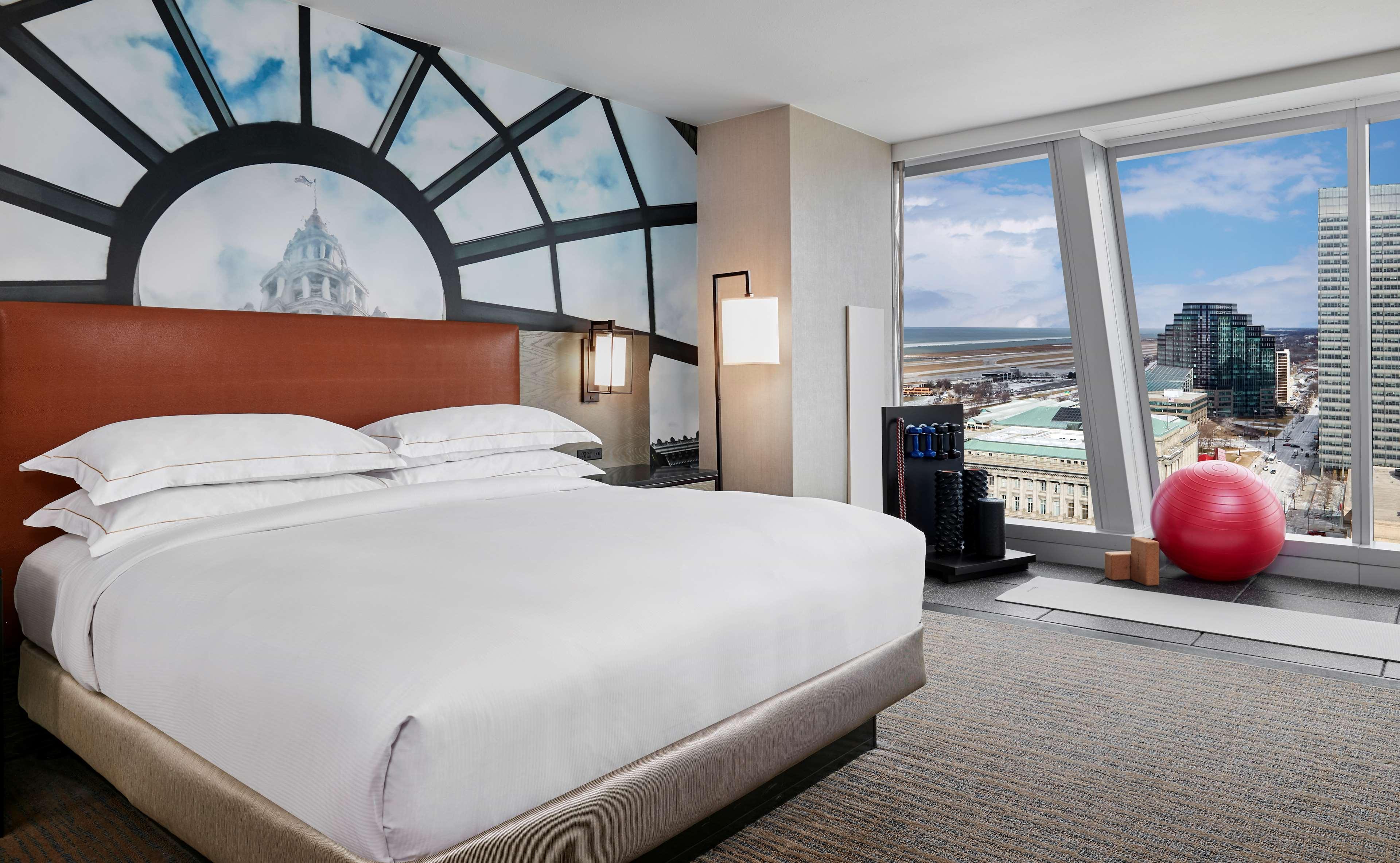 Отель Hilton Cleveland Downtown Экстерьер фото