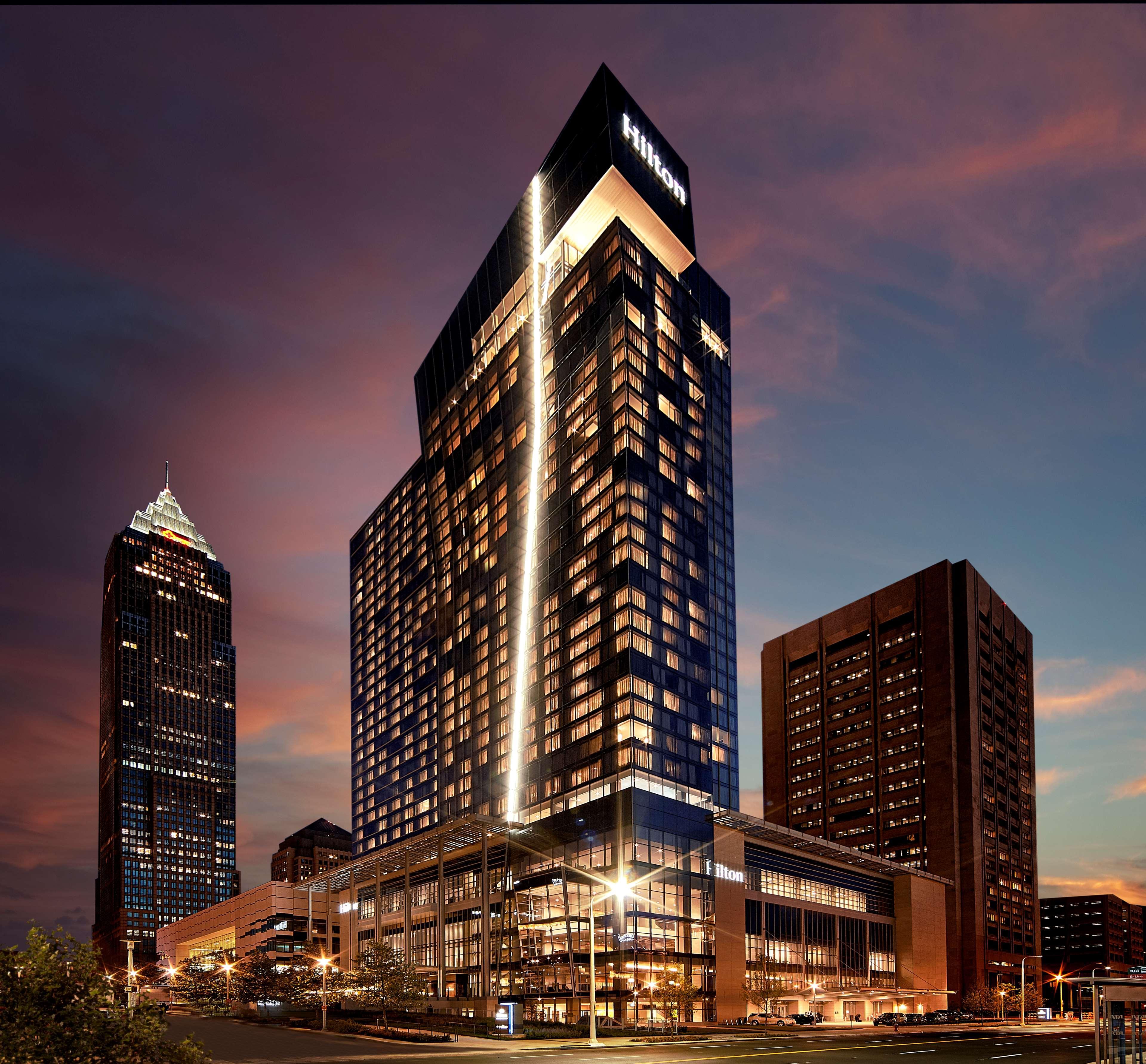 Отель Hilton Cleveland Downtown Экстерьер фото